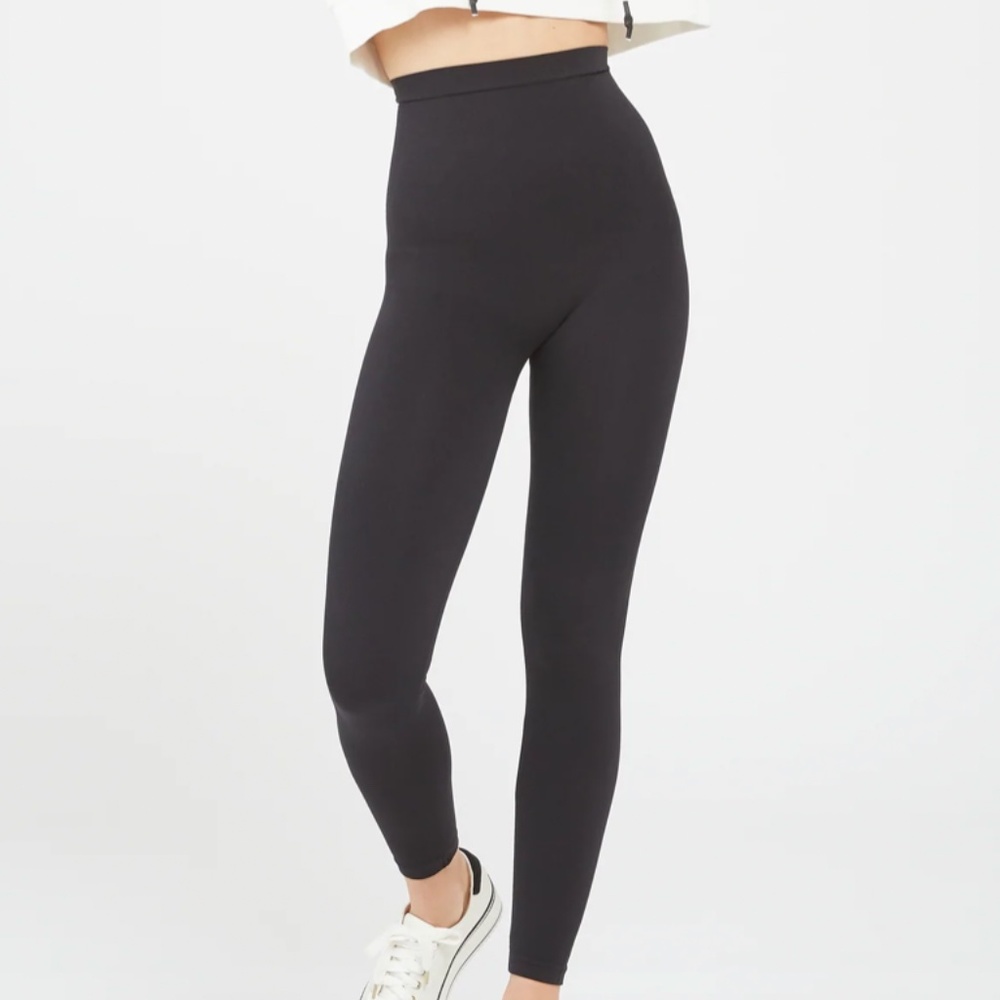 Spanx Black Look at Me Now High-Waisted Seamless Leggings size large